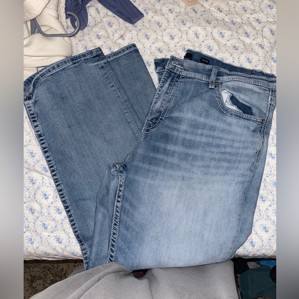 men’s buckle jeans